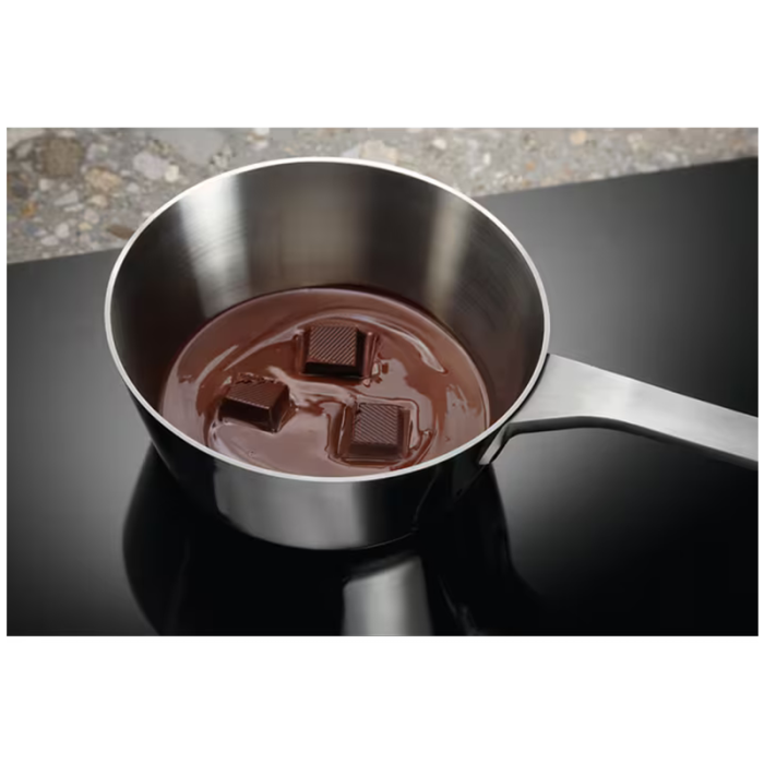 Варильна поверхня Electrolux - EIS67453